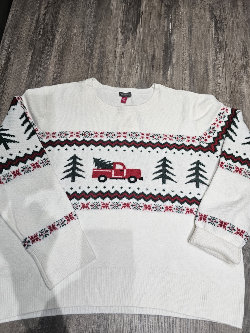 Vince Camuto White Crewneck Sweater with Red Truck and Green Trees